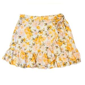 American Eagle Yellow Floral Wrap Ruffle Mini Skirt Size Medium Side Tie Lined